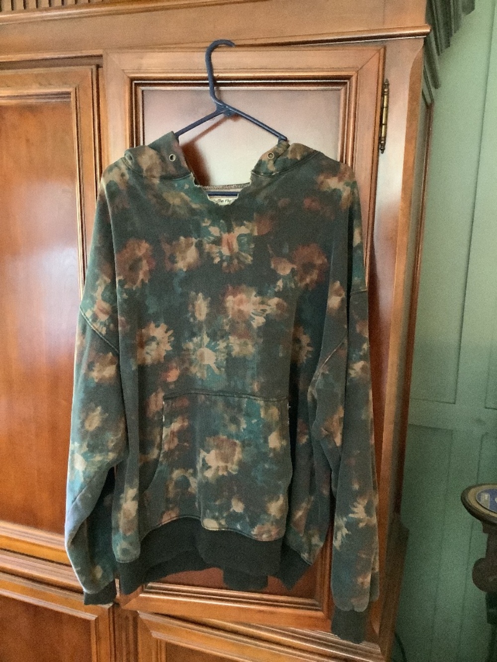 We The Free hoodie size M